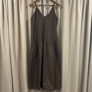 Elegant Brown Sleeveless Dress